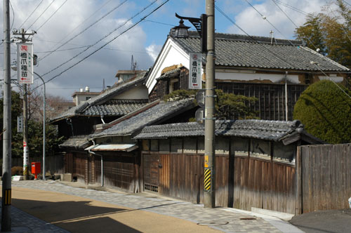 亀山町 写真 1